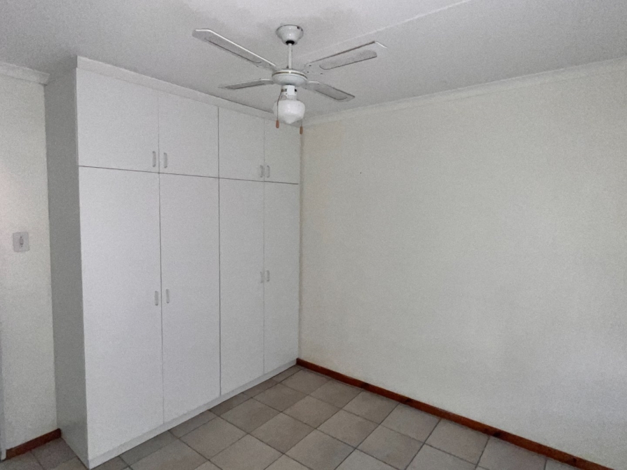 3 Bedroom Property for Sale in Wavecrest Eastern Cape